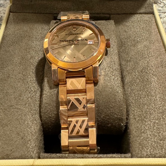 Burberry Saphire Crystal Watch. Women\'s. Brand New.